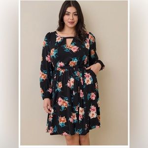 Torrid dress , size 2(18-20) - runs big .